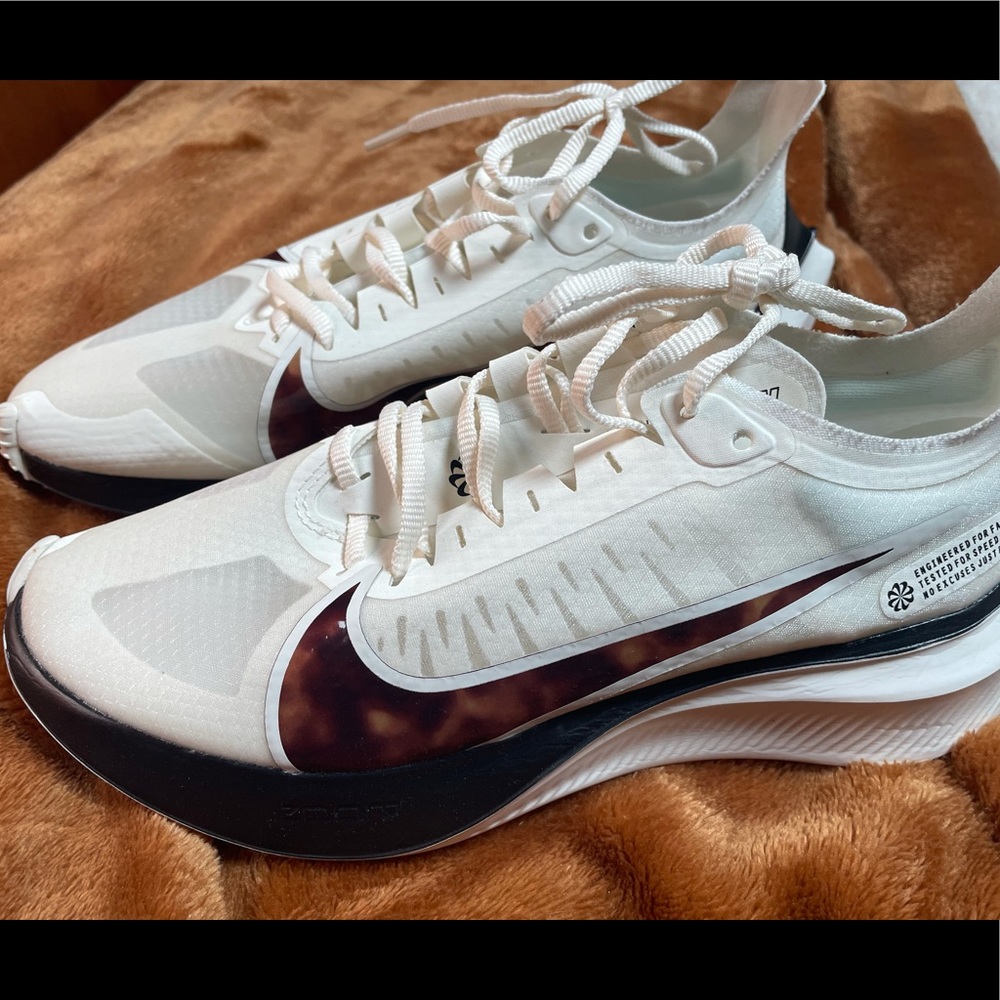 Nike Zoom Gravity
